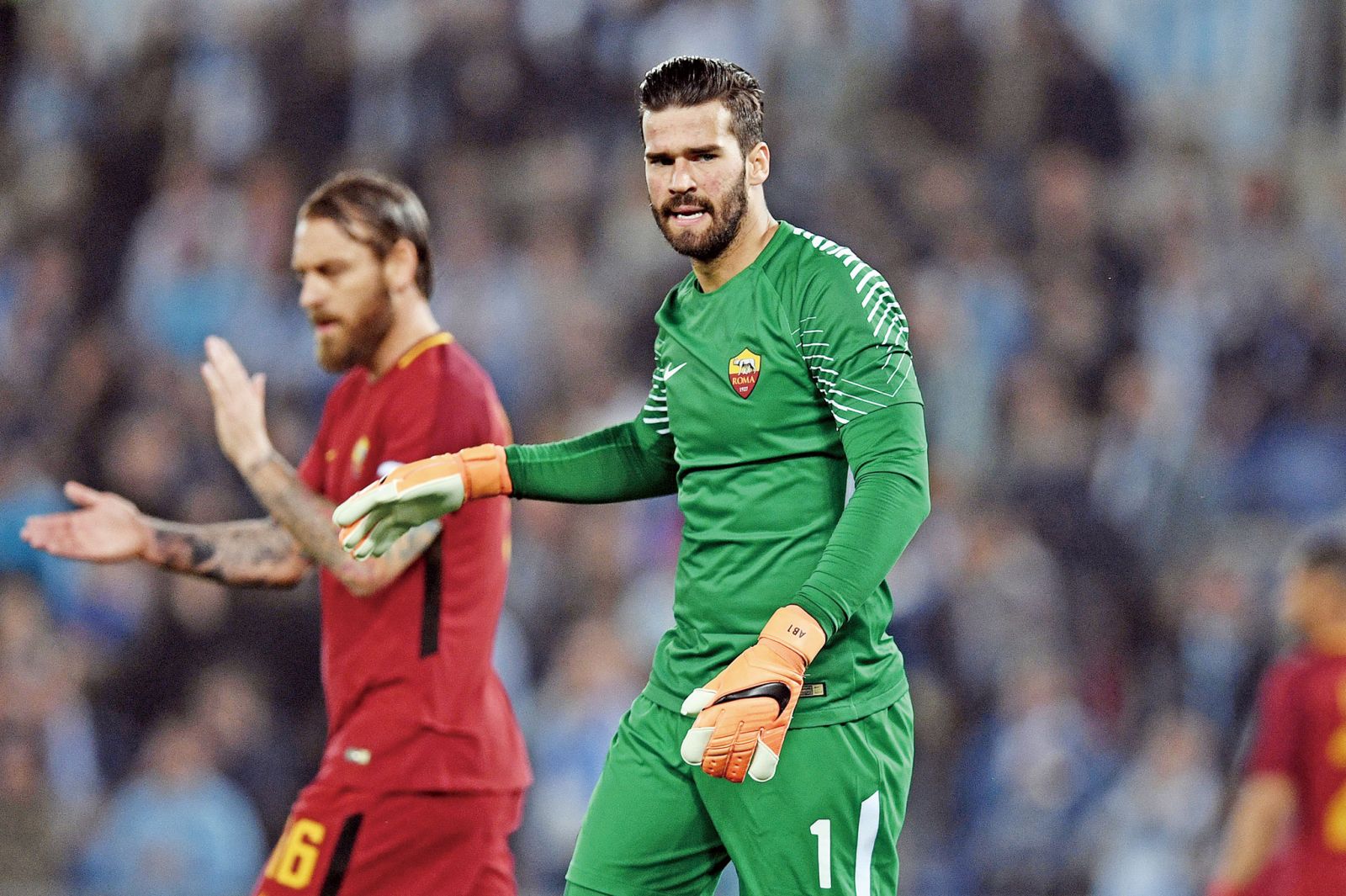 显得更依赖 显得更依赖